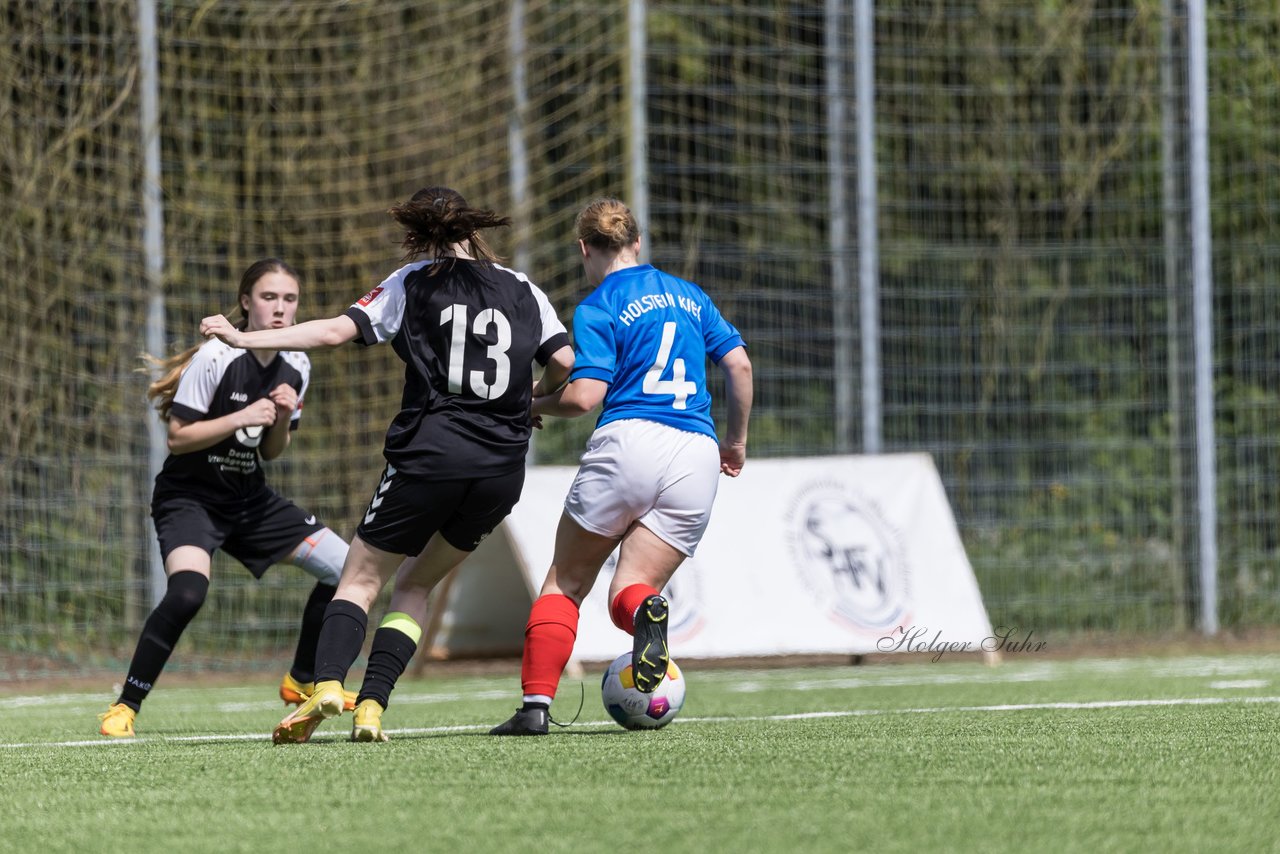 Bild 326 - wBJ SH-Pokalfinale  Holstein-Kiel - SV Viktoria : Ergebnis: 1:0